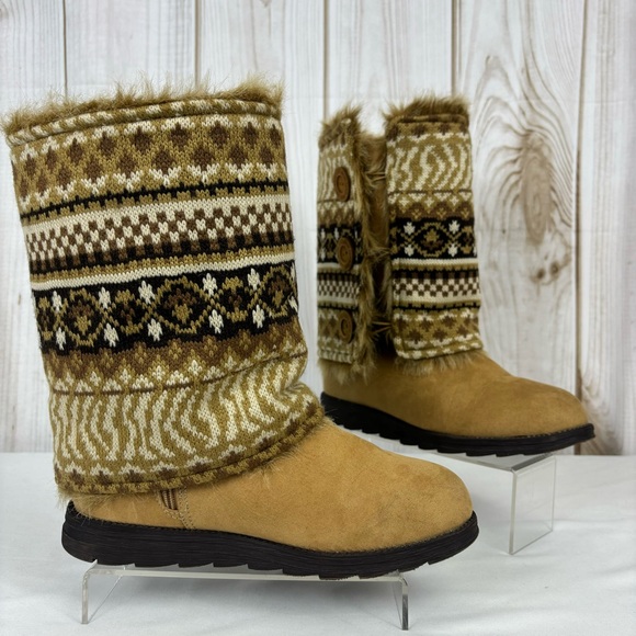 Muk Luks Boots Andrea 4-in-1 Pattern Versatile Faux Fur Sweater Boots Tan Size 9 - Picture 2 of 16